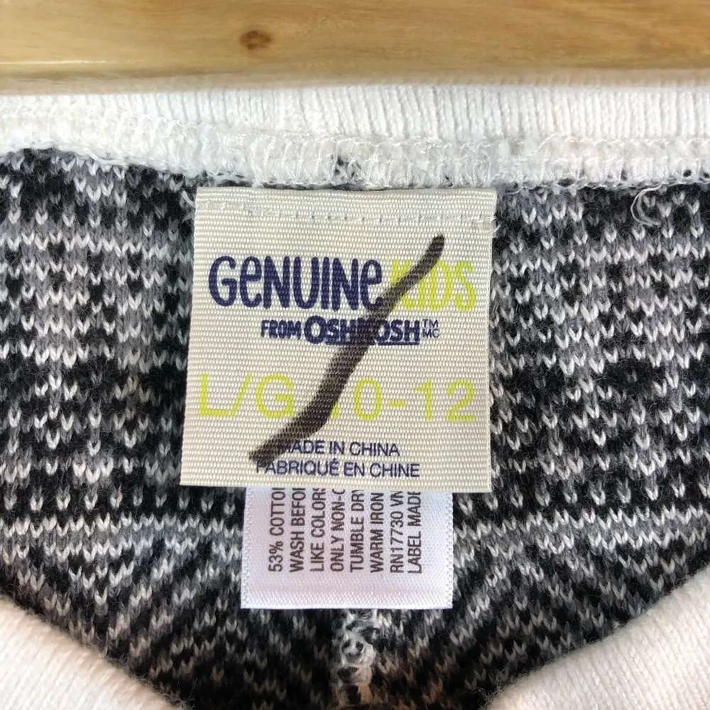 New Genuine Kids from Oshkosh Girls Sweater